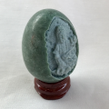 Hand gesneden Guanyin met Lotus  in een ei van aventurien steen 6x3.5cm
