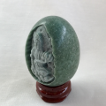 Hand gesneden Guanyin met Lotus  in een ei van aventurien steen 6x3.5cm